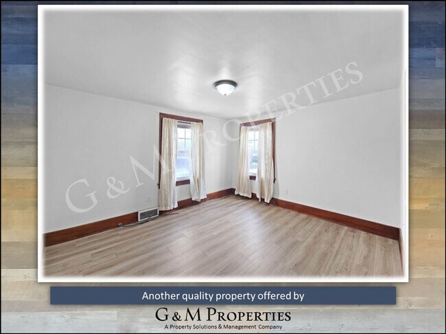 Photo - 1564 Mt Hope Ave Unit Apt. #2