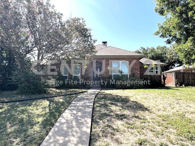 Nicely Updated 3/2/2 in North Dallas For R... - Nicely Updated 3/2/2 in North Dallas For R... House