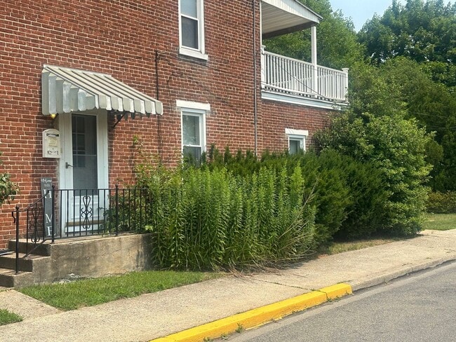 Photo - 800 Tuckerton Ave Unit 2