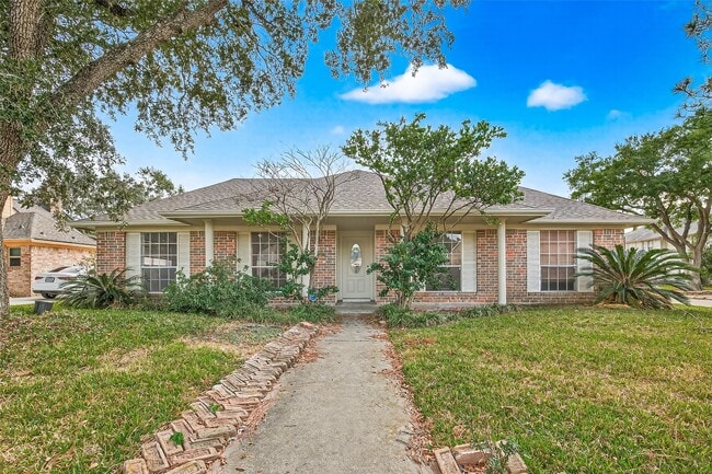 Building Photo - 13335 Trompilla Ln