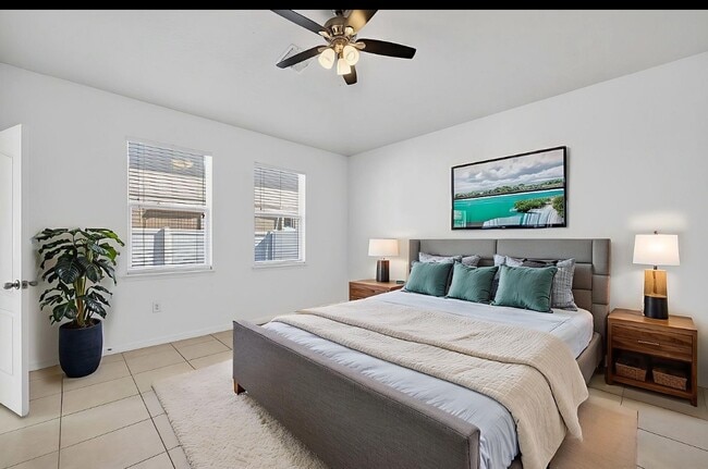 Photo - 3263 Olivera Way