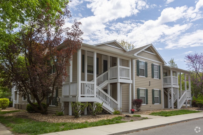 Tuckaway Apartments For Rent in Lawrence, KS | ForRent.com