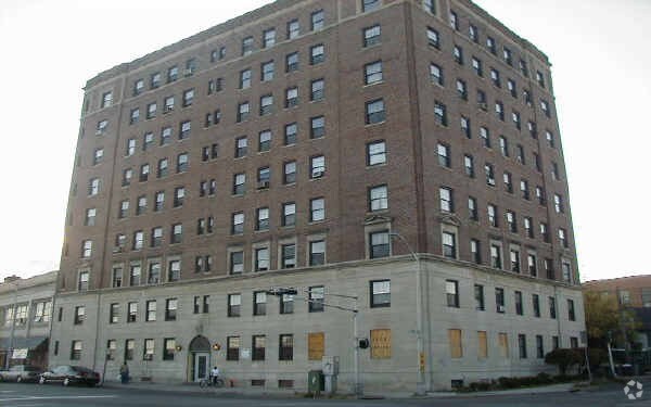 25 N Harrison St - 25 N Harrison St Apartments