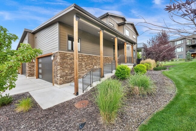 Photo - 6357 E 820 S