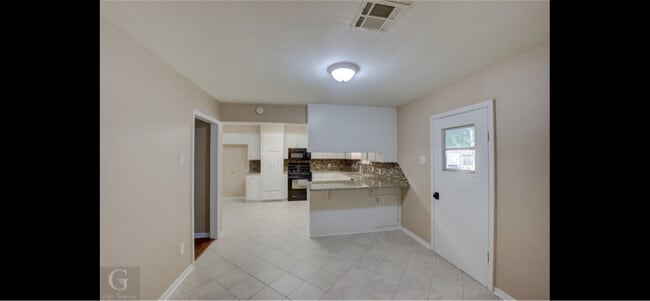 Photo - 2517 Douglas Dr