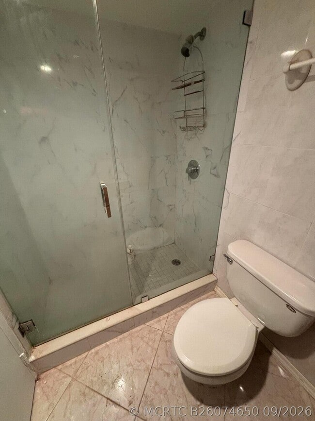 Photo - 250 174th St Unit 910