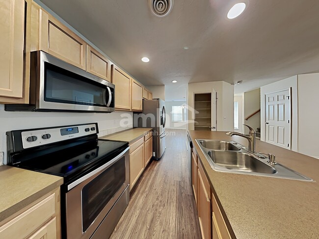 Photo - 724 N Carisbrooke Ave