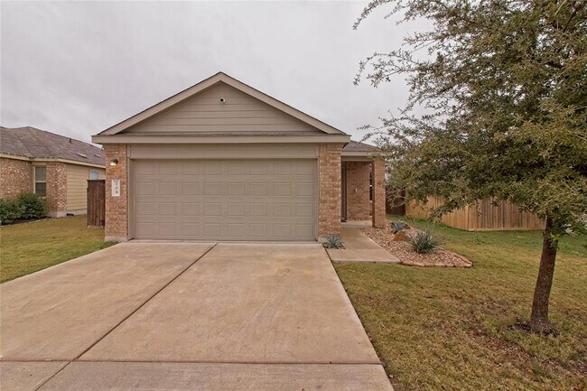Photo - 108 Circle Wy