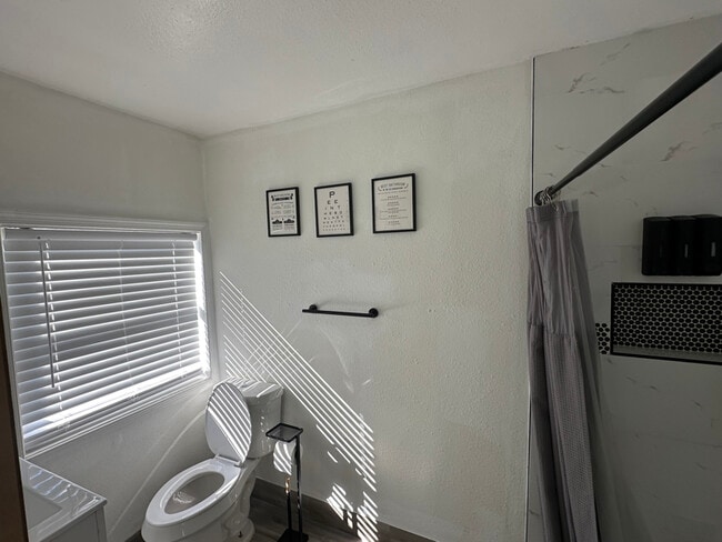 Photo - 2706 W Tyson Ave Unidad B