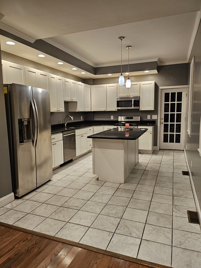 Photo - 908 S Hanover St