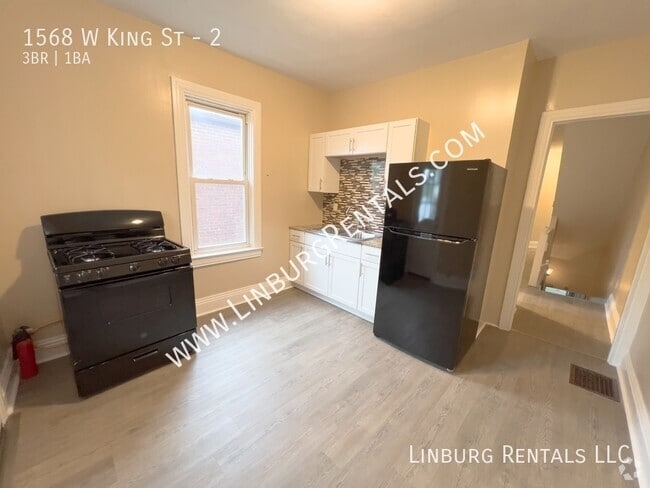 Building Photo - 1568 W King St Unit 2 Rental