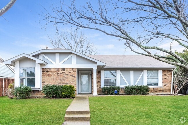 Building Photo - 2114 High Bluff Dr Rental