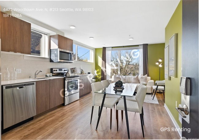 Photo - 4422 Woodlawn Ave N Unit 213
