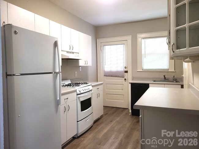 Photo - 1623 Fountain View St Unit 2