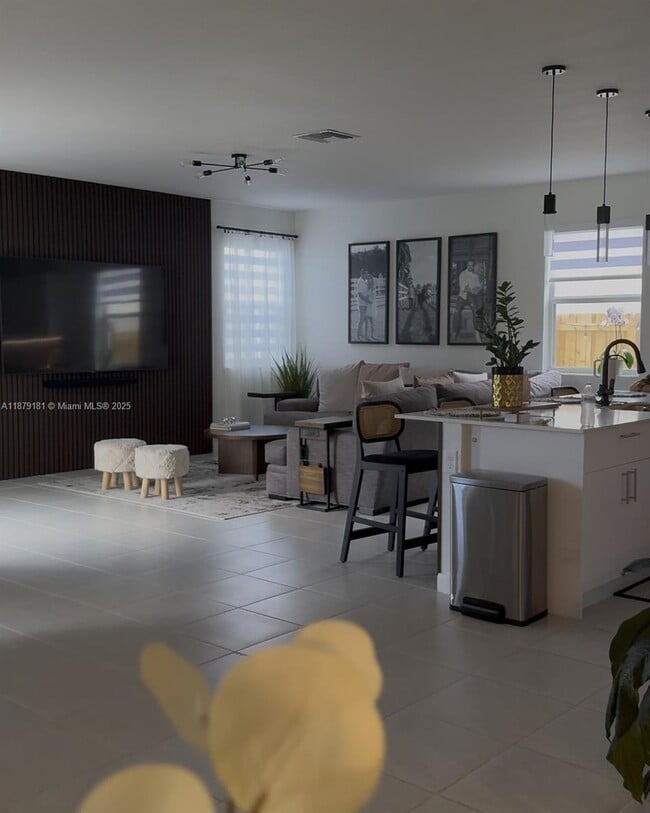 Photo - 2415 SE 23rd Rd