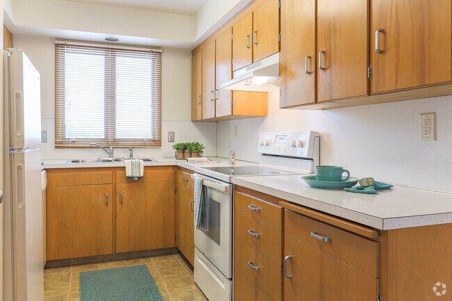 Photo - Indian Hills Village Apartments and Townhomes