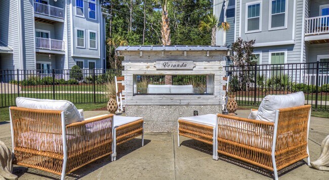 The Veranda at Market Commons