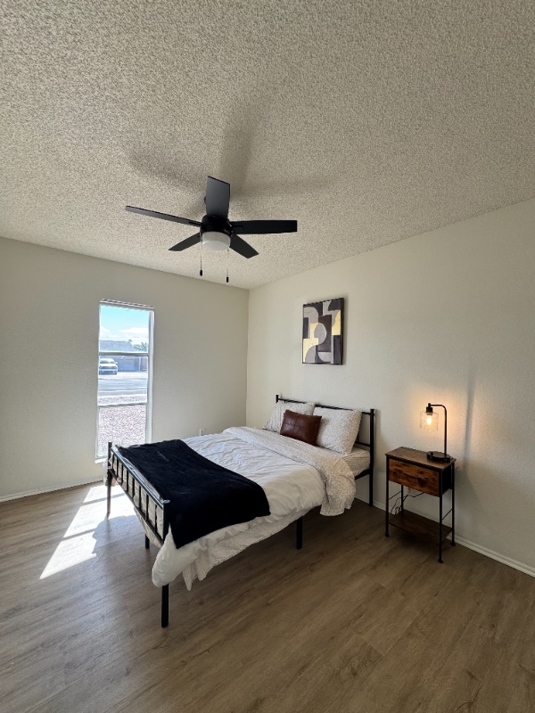 Building Photo - 2222 W Morningside Dr