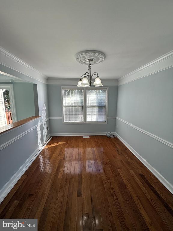 Photo - 105 Knollwood Ct