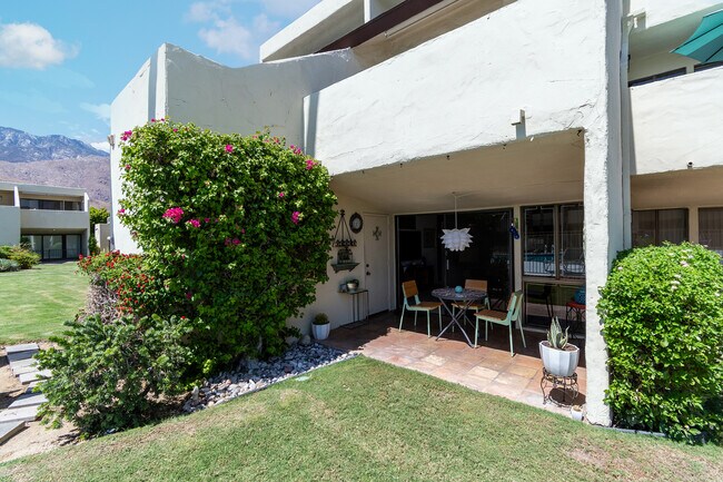 1655 E Palm Canyon Dr