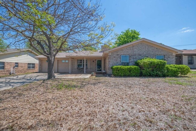 303 Manning Dr