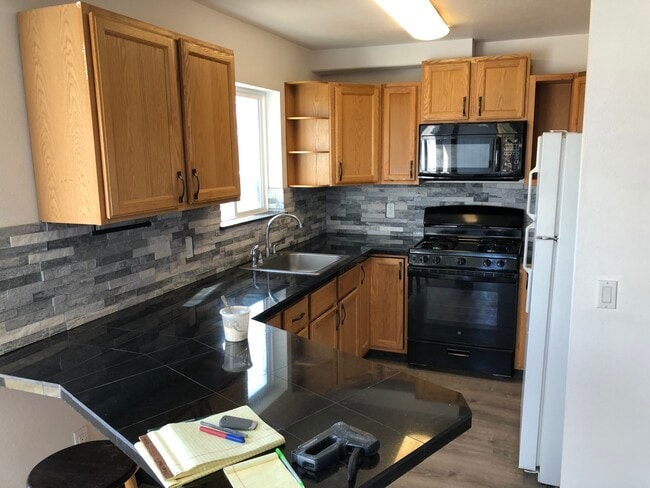 Building Photo - 1862 triton ct Unit #1