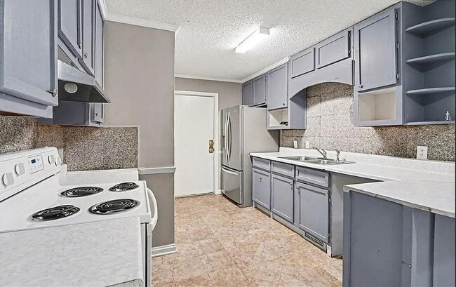 Photo - 4460 Marjorie Rd SW