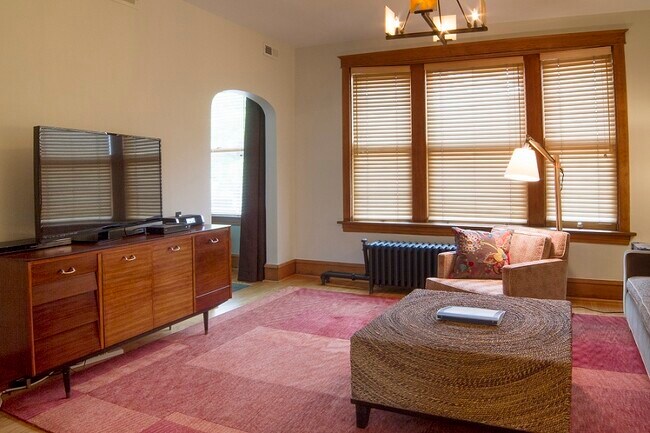 Photo - 2134 N Damen Ave Unit 2