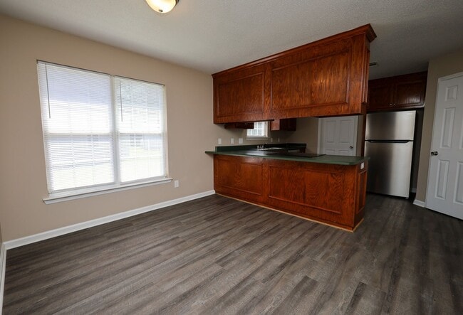 Photo - 1663 Fresno St
