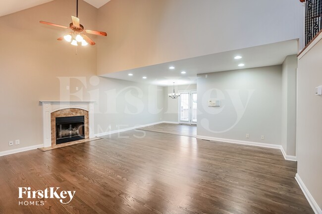 Photo - 850 Samantha Ln