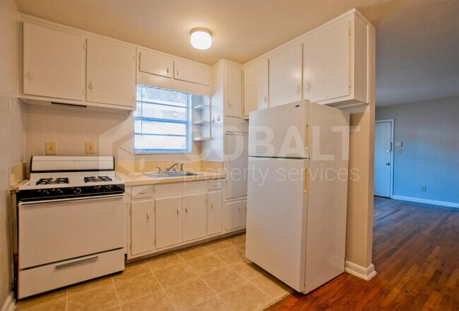 Photo - 896 Greenwood Ave NE Unit 7