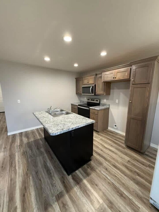 Photo - 609 W Kimberly Ct