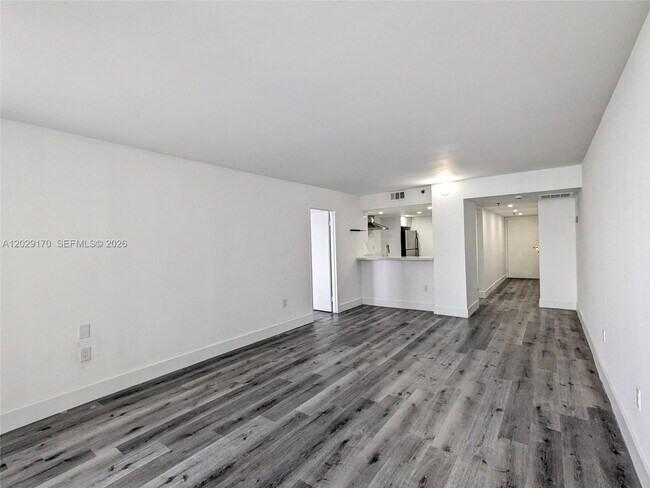 Photo - 555 NE 15th St Unit 12D