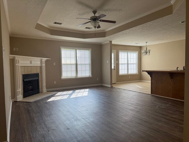 Photo - 2404 Canterbury Ct