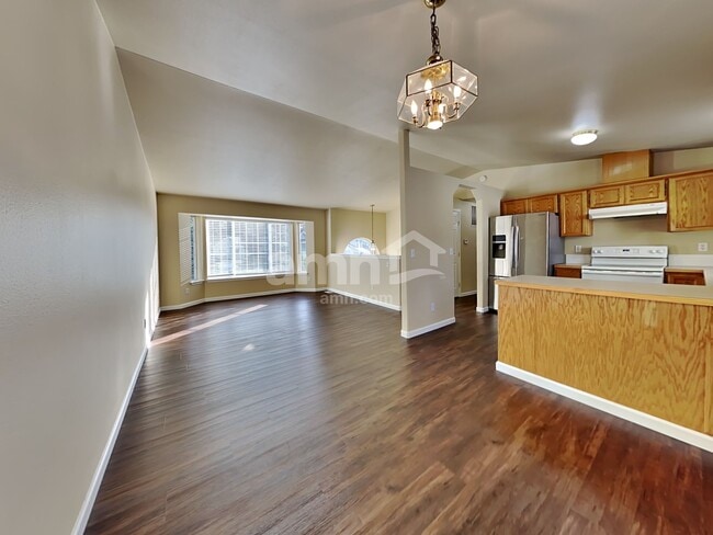 Photo - 5725 209th St E