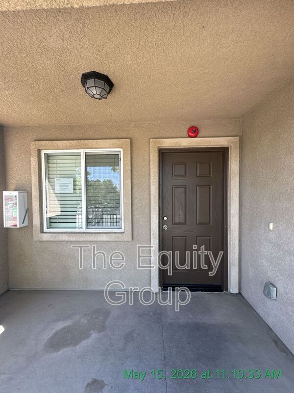 Photo - 2226 W Lark Ave