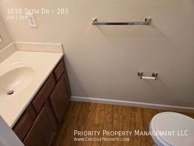 Photo - 1010 Seth Dr Unit 203