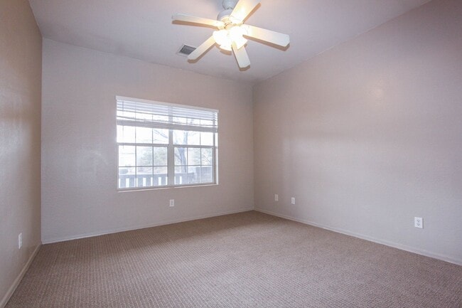 Photo - 3 Bedroom Home in Quailwood