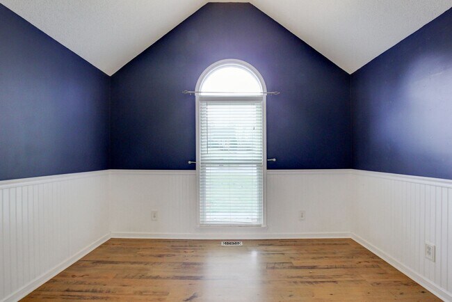 Photo - Two Story Home With Fireplace and Basement In Marymont