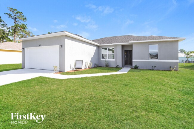 Photo - 109 Hillock Ave NW