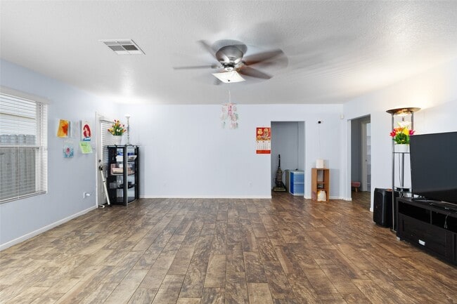 Photo - 16882 Blackberry Lily Ln