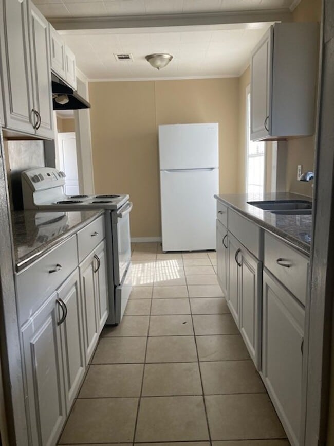 335 Rodenberg Ave