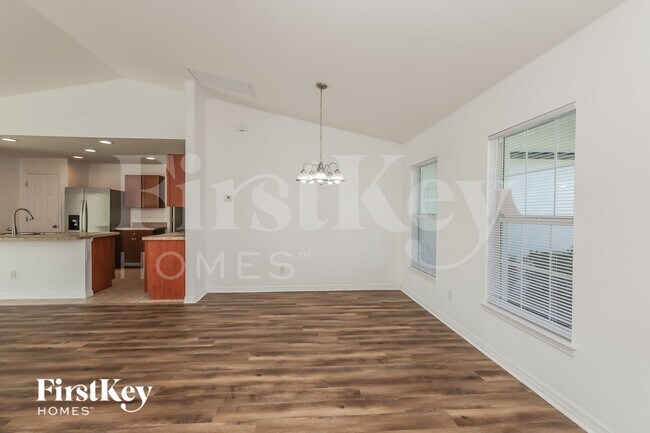 Photo - 2423 NW 19th Pl