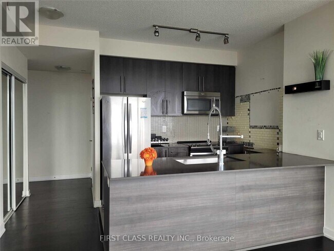 Photo - 510 Curran Place Unit 1102