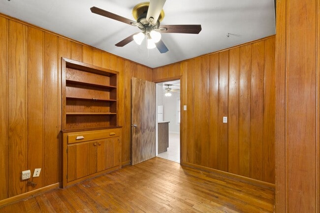 Photo - AVAILABLE NOW--- 3 Bed, 1.5 Bath in Eastgate