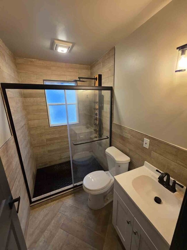 Photo - Fully Upgraded 2 Bed 1 Bath