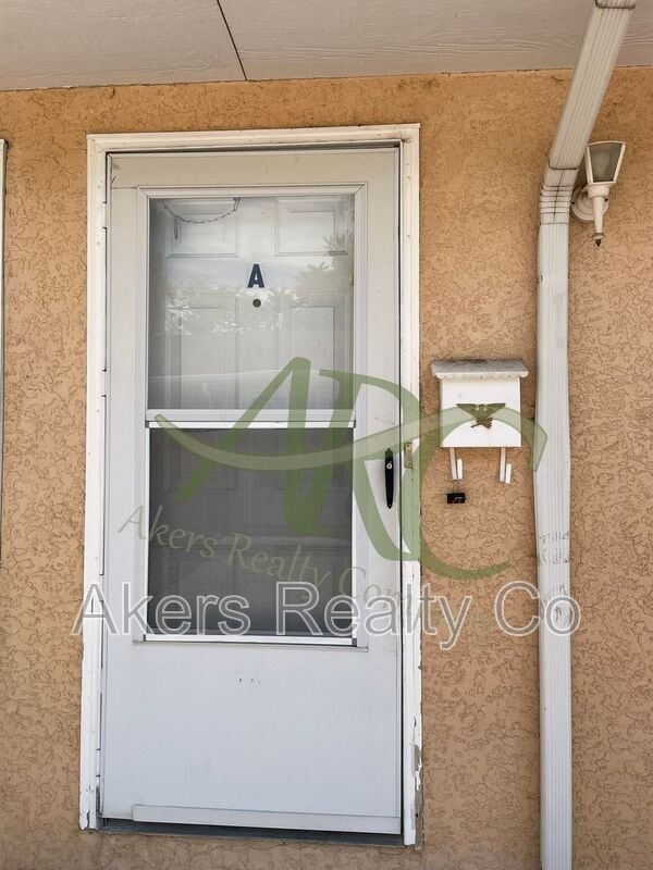 Photo - 2722 Poplar St