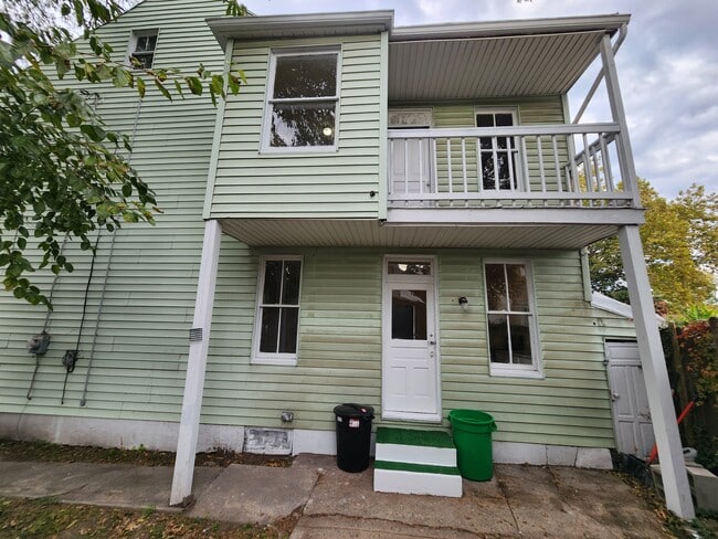 Photo - 212 Chestnut St