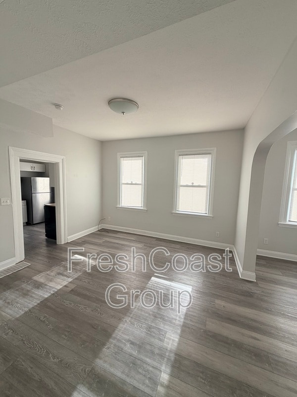 Photo - 2049 W 28th St