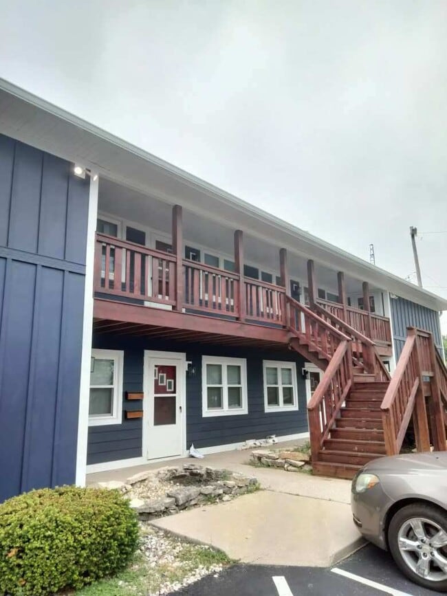 Building Photo - The Cedars Rental